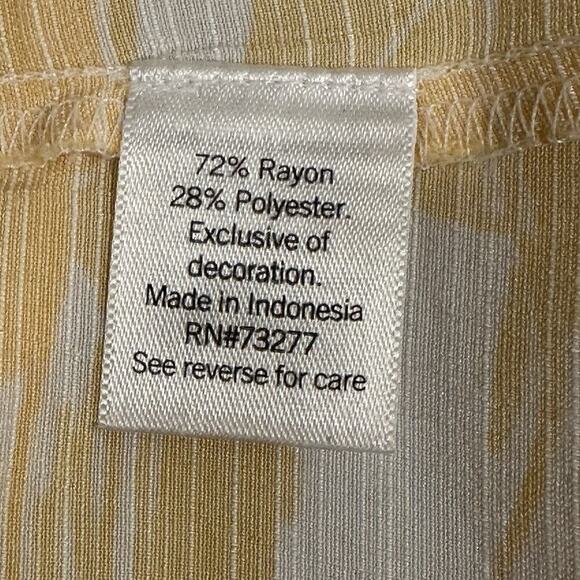 Nine West Yellow Floral Ruffle Blouse | Medium | Cottagecore Boho Chic - Picture 8 of 11